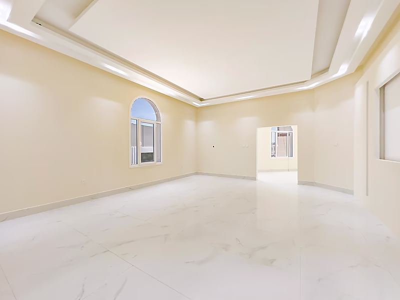 للبيع فيلا 8 غرف نوم جديدة في حزم المرخية - Photo 4