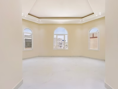 للبيع فيلا 8 غرف نوم جديدة في حزم المرخية