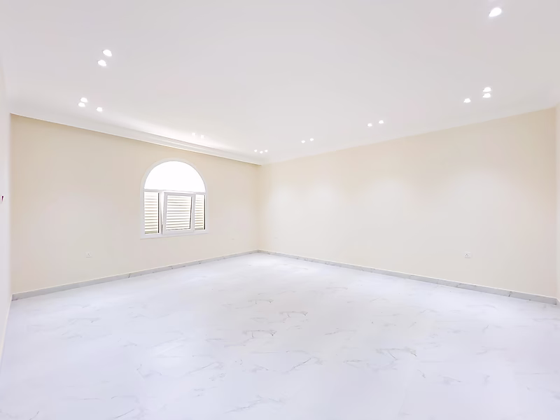 للبيع فيلا 8 غرف نوم جديدة في حزم المرخية - Photo 11