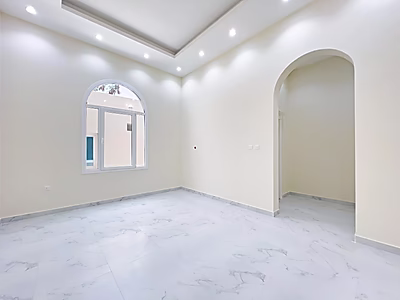 للبيع فيلا 8 غرف نوم جديدة في حزم المرخية