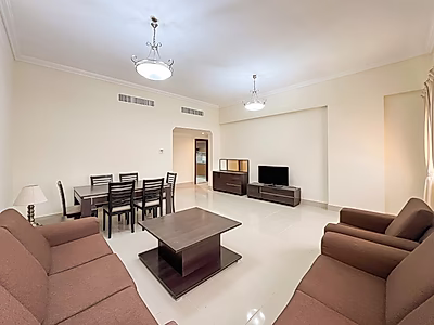 شقة مجددة بشكل رائع بغرفتي نوم