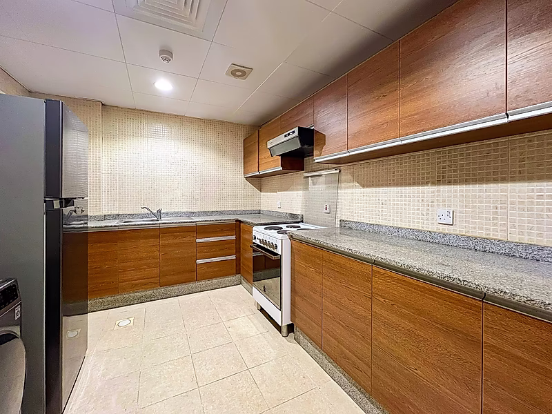 شقة مجددة بشكل رائع بغرفتي نوم - Photo 4