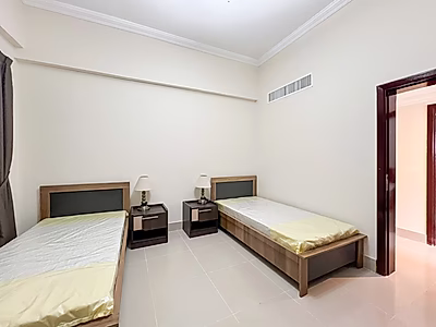 شقة مجددة بشكل رائع بغرفتي نوم