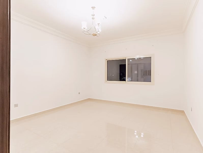 4BR + Maids Villa in a Family Friendly Compound - Photo 2
