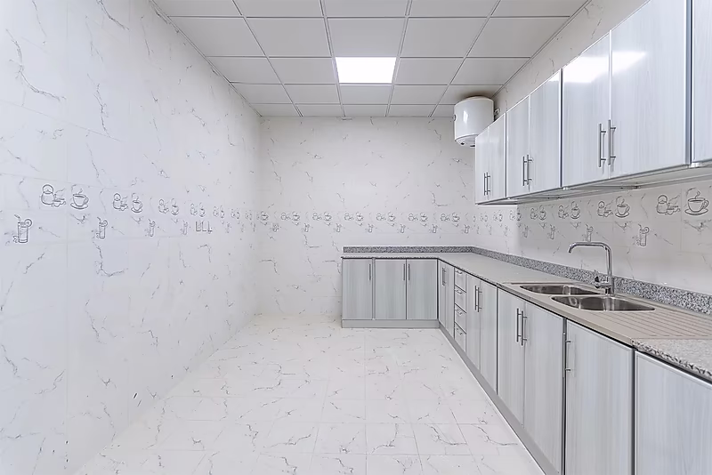 Brand New 1000 SQM Warehouse in Birkat Al Awamir - Photo 6