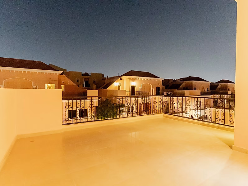 4BR + Maids Villa in a Family Friendly Compound - Photo 1