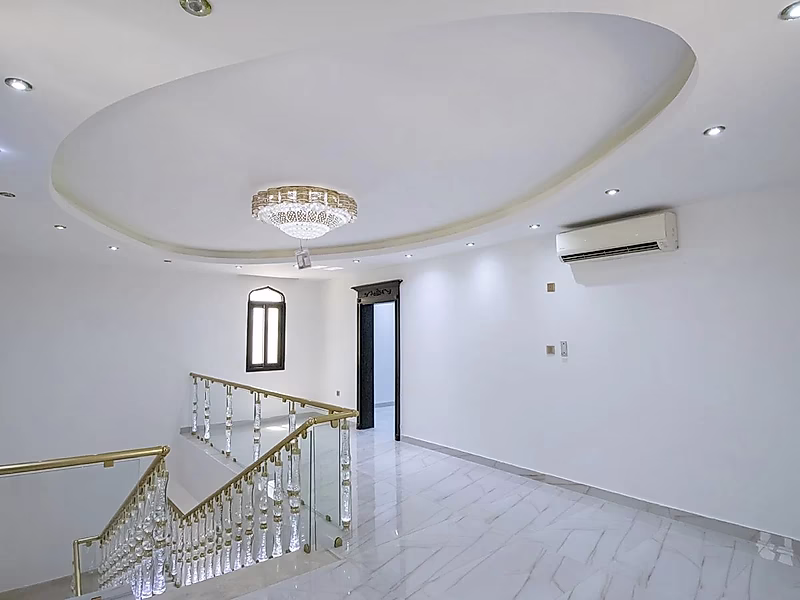 للبيع فيلا 6+خادمة في حزم المرخية - Photo 4