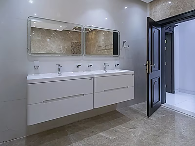 للبيع فيلا 6+خادمة في حزم المرخية