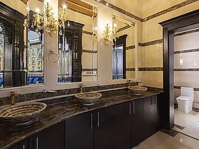 للبيع فيلا 6+خادمة في حزم المرخية