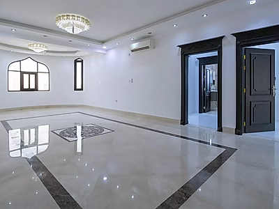 للبيع فيلا 6+خادمة في حزم المرخية