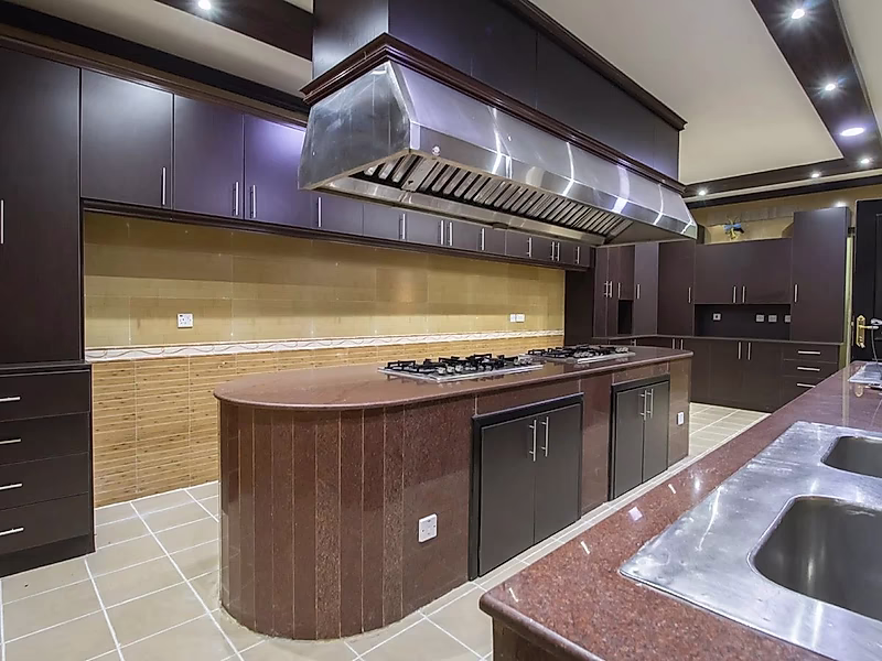 للبيع فيلا 6+خادمة في حزم المرخية - Photo 13