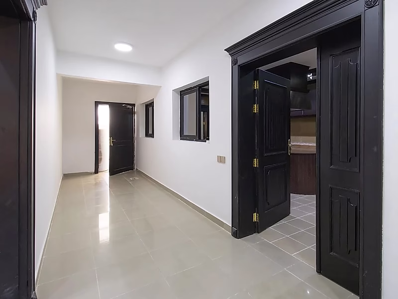 للبيع فيلا 6+خادمة في حزم المرخية - Photo 16