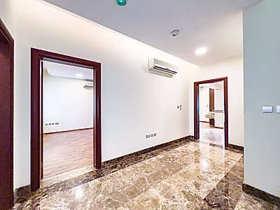 Luxurious Lagoon: Semi-Furnished 5-Bedroom Villa.