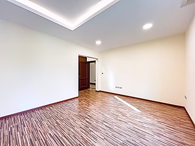 Luxurious Lagoon: Semi-Furnished 5-Bedroom Villa.