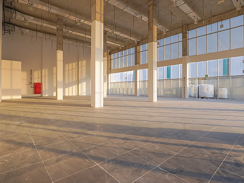 حصريا || جديد تمامًا || جودة عالية || B+G+M+غرف الموظفين || المستودع - تمت الموافقة على التخزين البارد - Photo 1