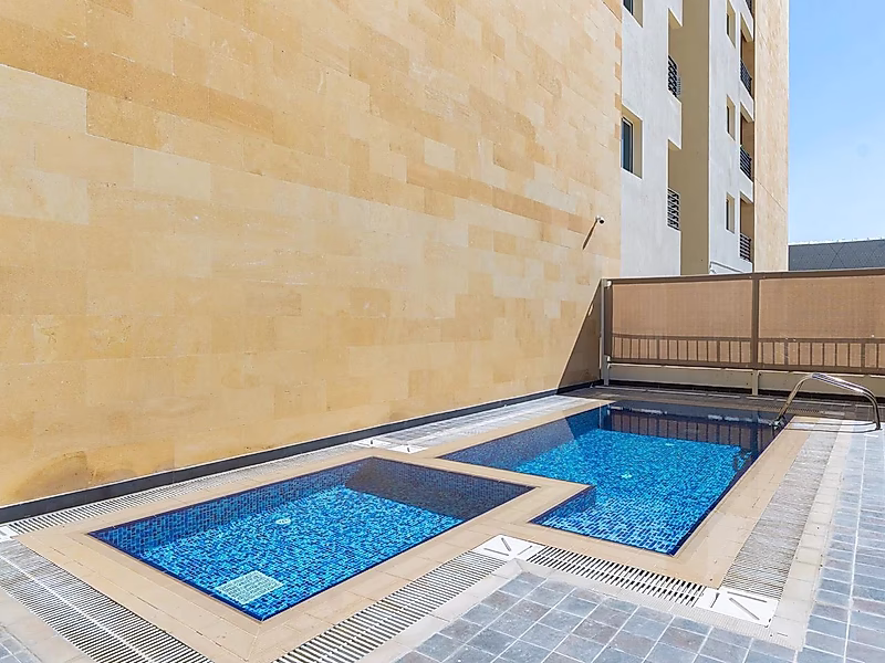 EXCEPTIONAL INVESTMENT OPPORTUNITY- PRIVATE POOL - Photo 1