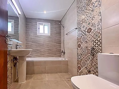 FULLY FURNISHED ONE BEDROOM WITH ALL BILLS IN OLD AIRPORT..