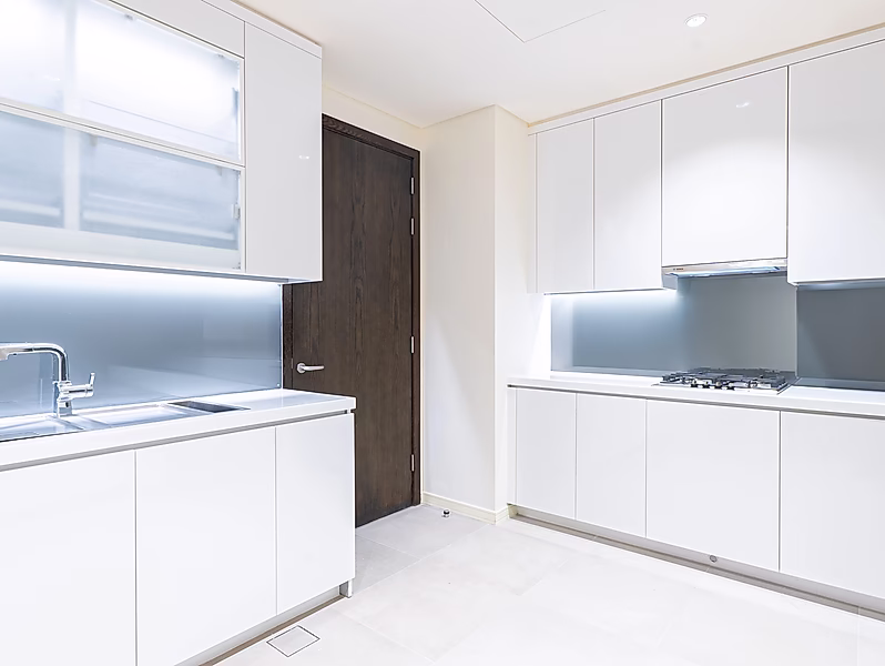 Stunning 3 Bedroom Seaview  with Payment Plan - Photo 5