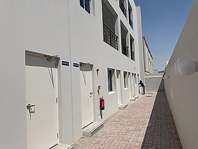 مستودع للإيجار بركة العوامر