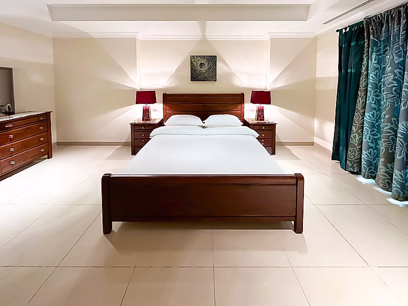 Spacious 2BR Apartment In Porto Arabia With Large Balcony | The Pearl - Qatar - Photo 3