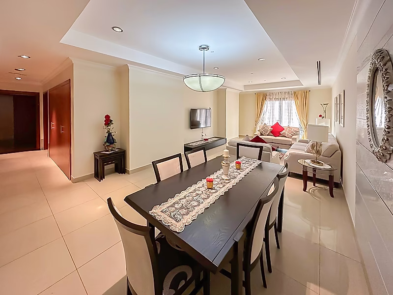 Spacious 2BR Apartment In Porto Arabia With Large Balcony | The Pearl - Qatar - Photo 5