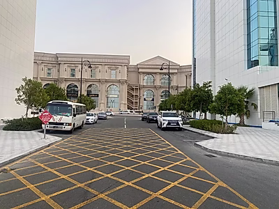 متجر مذهل بمنطقة لوسيل