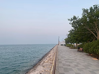 متجر مذهل بمنطقة لوسيل