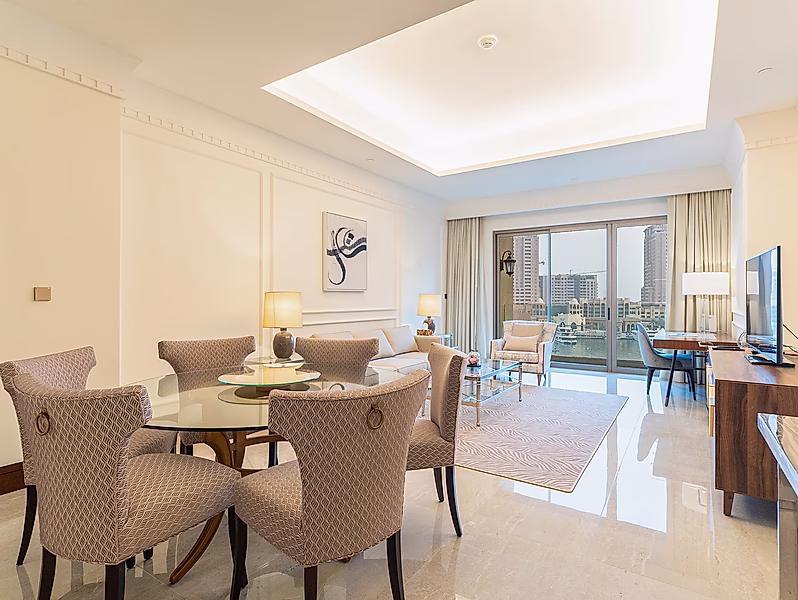 EXQUISITE 2BR+M | FULL FURNISHED | MARSA ARABIA - Photo 2