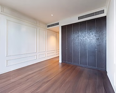 **شقة ضخمة مكونة من 3 غرف نوم + غرفة خادمة جاهزة للانتقال عند دفع 35٪ دفعة أولى**