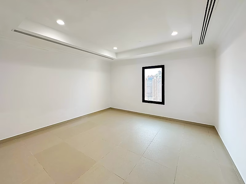 UNLOCK INVESTMENT POTENTIAL IN PORTO ARABIA! FULLY RENOVATED 2 BEDROOM | UNIQUE LAYOUT - Photo 5