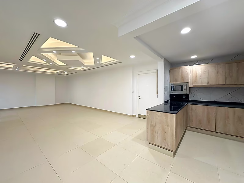 UNLOCK INVESTMENT POTENTIAL IN PORTO ARABIA! FULLY RENOVATED 2 BEDROOM | UNIQUE LAYOUT - Photo 7