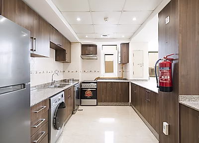 INVESTMENT POTENTIAL | HUGE 2BR | FOX HILLS