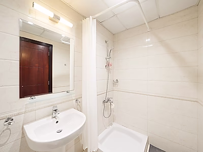 INVESTMENT POTENTIAL | HUGE 2BR | FOX HILLS