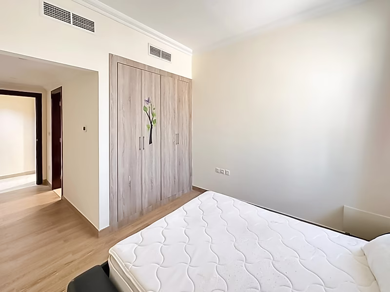 WITH TITLE DEED | RENTED 1 BEDROOM | FOX HILLS - Photo 4