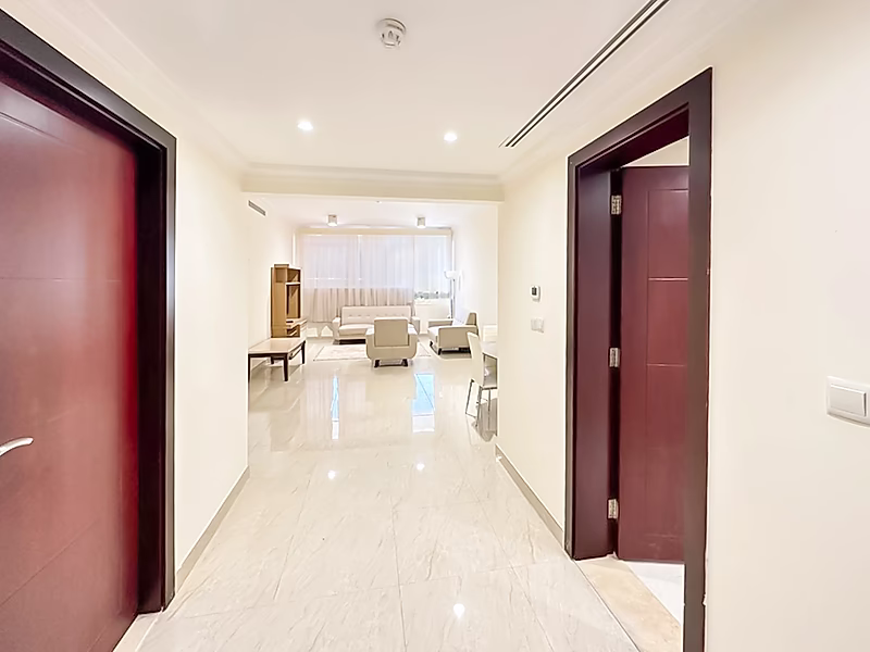 WITH TITLE DEED | RENTED 1 BEDROOM | FOX HILLS - Photo 5
