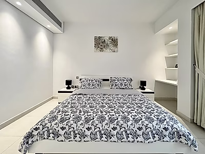 فيلا رائعة مكونة من 5 غرف نوم في منطقة أسباير زون | متضمنة شهرين مجانيين