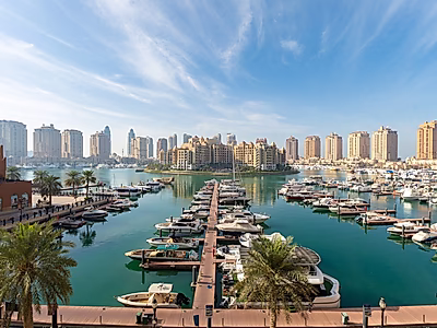 MODERN 1 BEDROOM TOWNHOUSE IN THE HEART OF MARINA