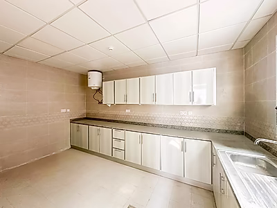 مستودع جديد بمساحة 1000 متر مربع في بركة العوامر