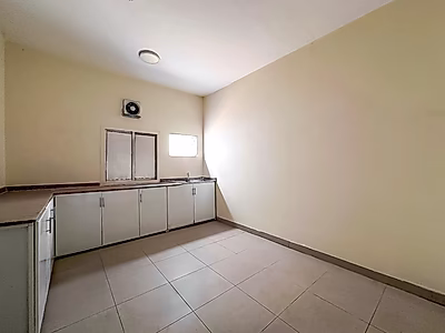 عرض استثنائي لسكن عمال - 88 غرفة في منطقة صناعية رئيسية