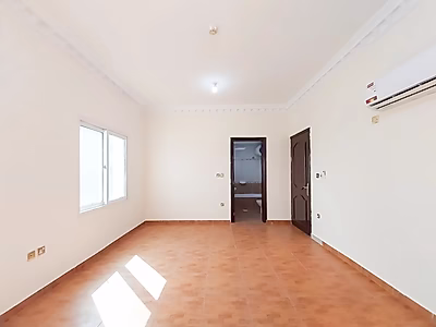 شقة 3 غرف نوم غير مفروشة للإيجار