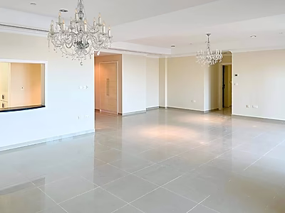 Hot Deal 2-Bedroom Apartment in Porto Arabia - With title Deed