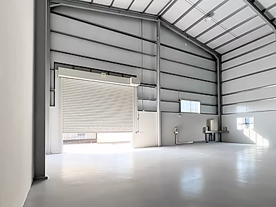 مستودع جديد بمساحة 1000 متر مربع في بركة العوامر – لوجستيك أ