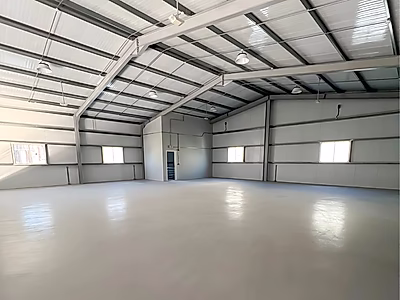 مستودع جديد بمساحة 1000 متر مربع في بركة العوامر – لوجستيك أ