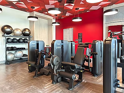 LUXURIOUS 1 BR | 5-STAR HOTEL APARTMENT | WEST BAY