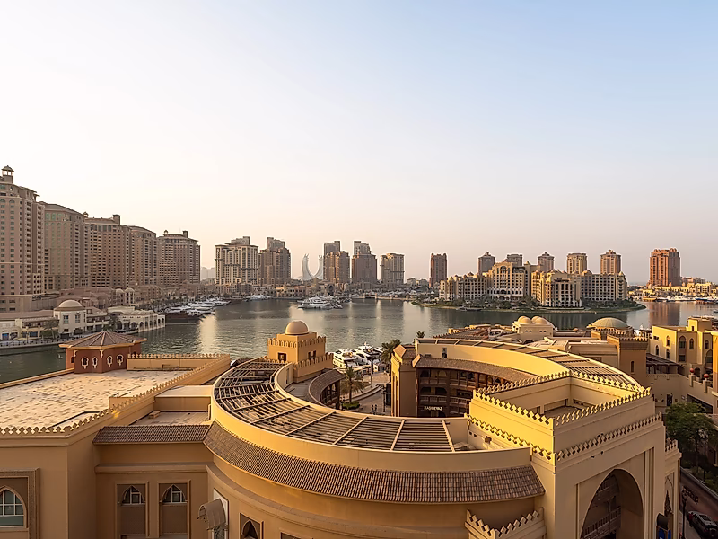 1BHK  WITH BREATHTAKING MARINA VIEW - Photo 1