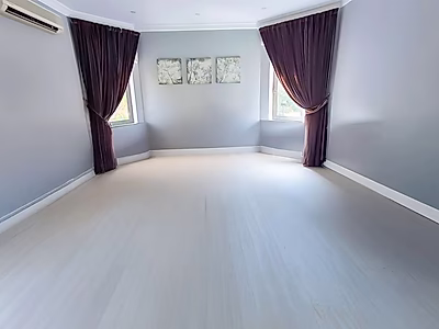 فيلا مستقلة واسعة شبه مفروشة للإيجار في الدحيل