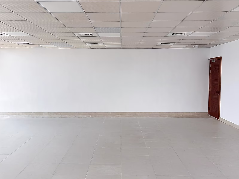 Premium 95 sqm Office Space in Al Corniche – Sea View & Prime Access - Photo 6