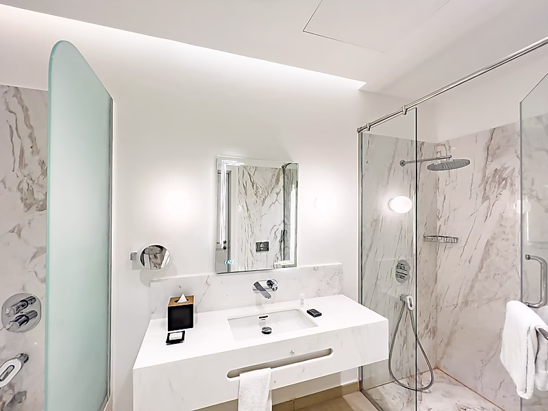 SERVICED 4+ MAID | FURNISHED | ALL INCL. - Photo 16