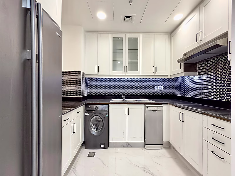 STUNNING REFINED 2-BEDROOM APARTMENT | PORTO - Photo 13