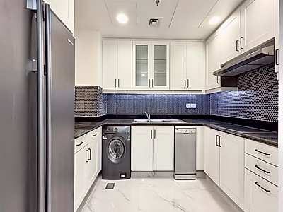 STUNNING REFINED 2-BEDROOM APARTMENT | PORTO